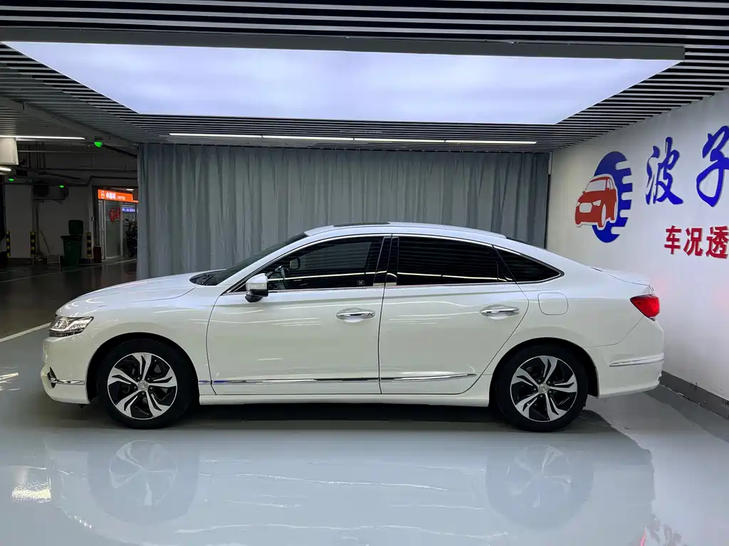 Honda Spirior 2016 — фото 4