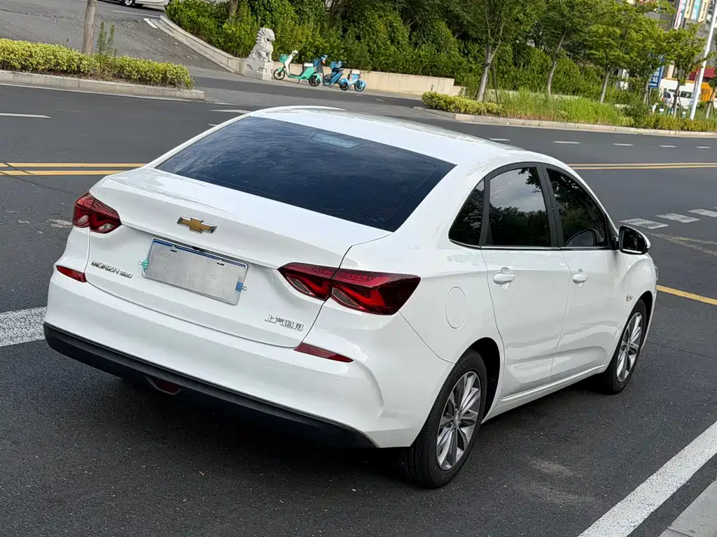 Chevrolet Cruze 2021