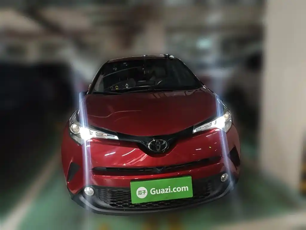 Toyota C-HR 2019 — фото 24