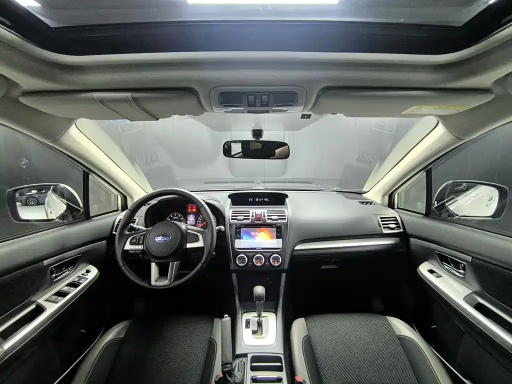 Subaru XV 2016 — фото 8