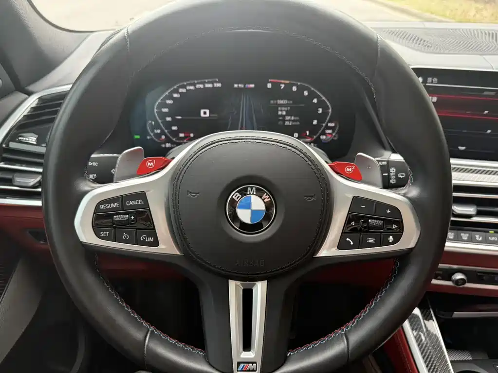 BMW X5 M 2022 — фото 23