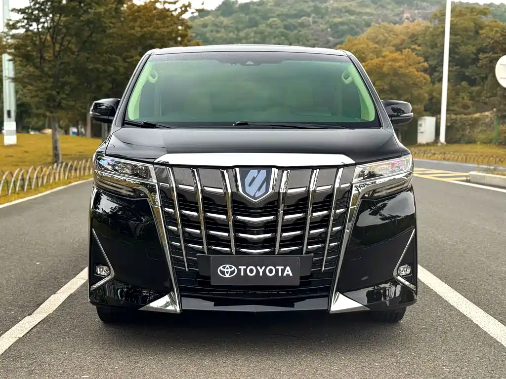 Toyota Alphard 2020 — фото 2