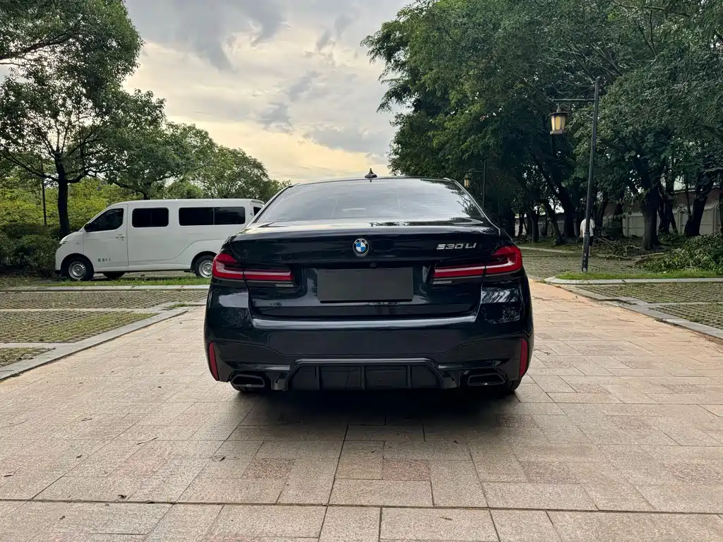 BMW 5 Series 2022