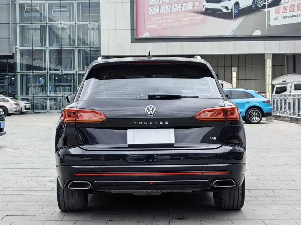 Volkswagen Touareg 2021 — фото 15
