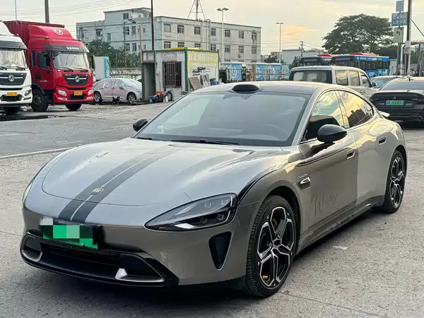 Xiaomi SU7 2025