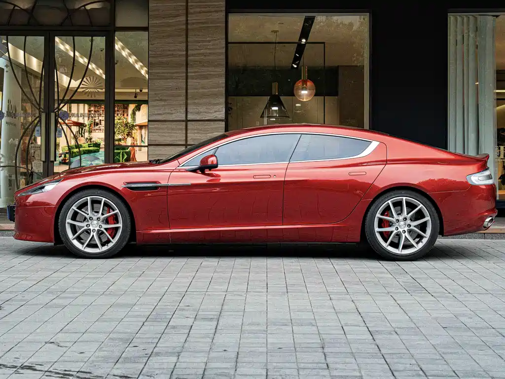 Aston Martin Rapide 2014 — фото 7