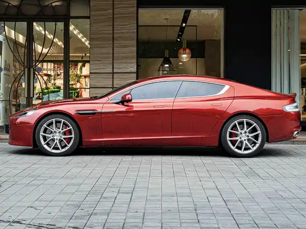 Aston Martin Rapide 2014