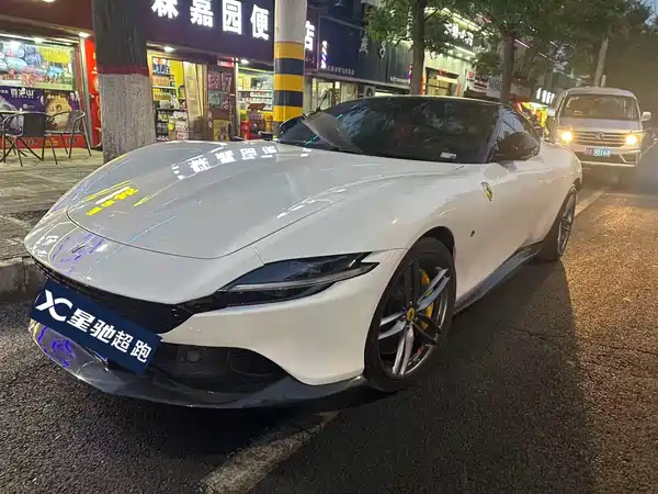 Ferrari Roma 2021
