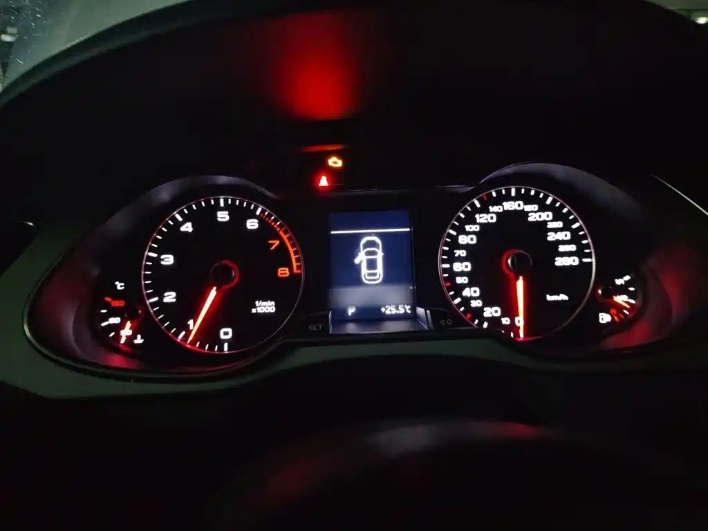 Audi A4L 2015