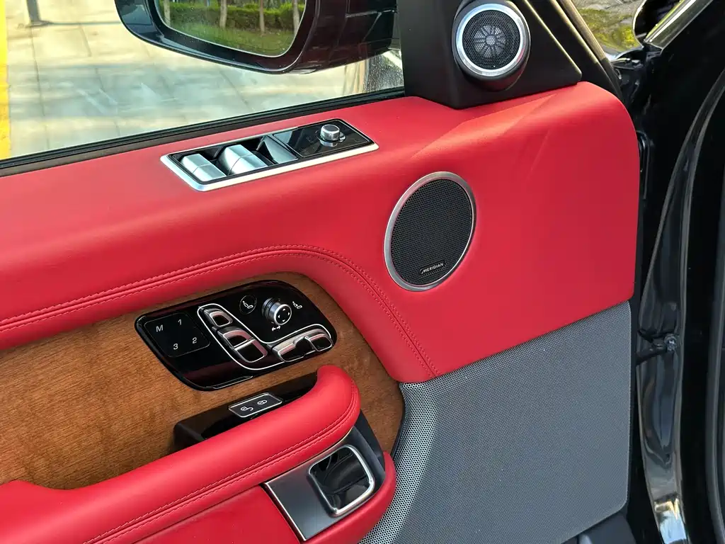 Land Rover Range Rover 2020 — фото 10