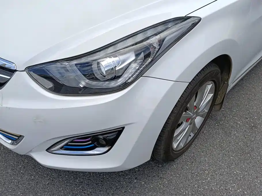 Hyundai Elantra 2016