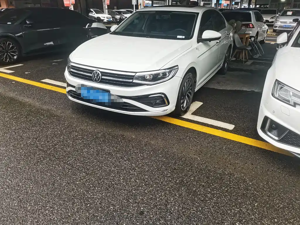 Volkswagen Bora 2023