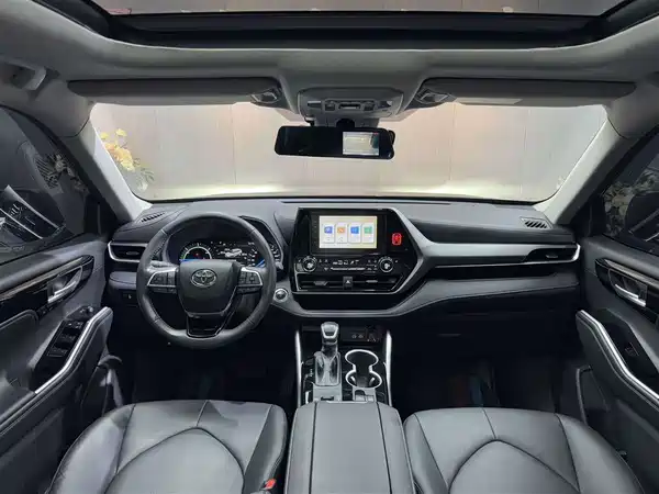 Toyota Highlander 2024