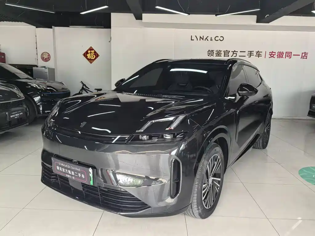 Lynk & Co 08 EM-P 2024 — фото 1