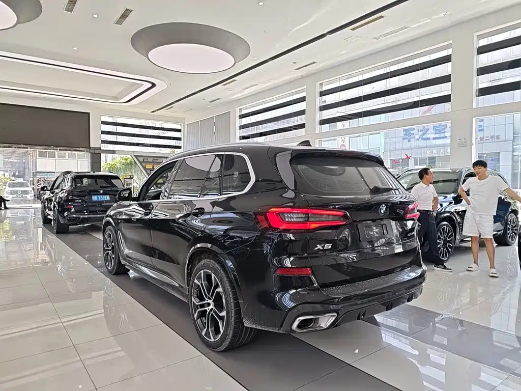 BMW X5 2023 — фото 4