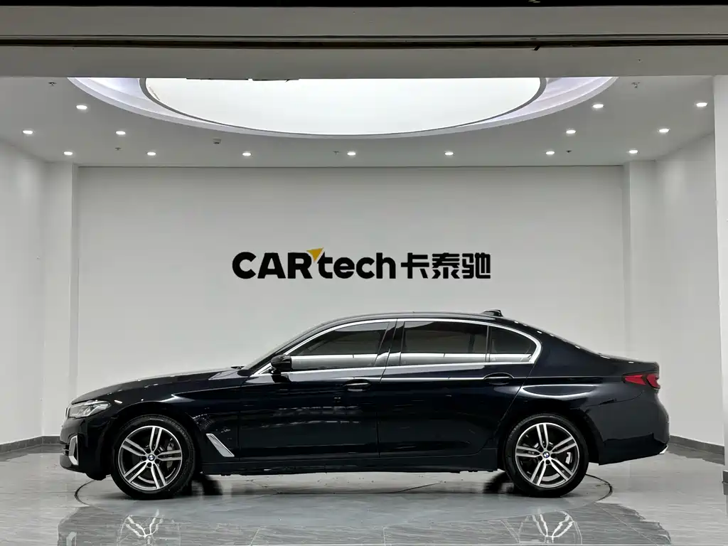 BMW 5 Series 2021