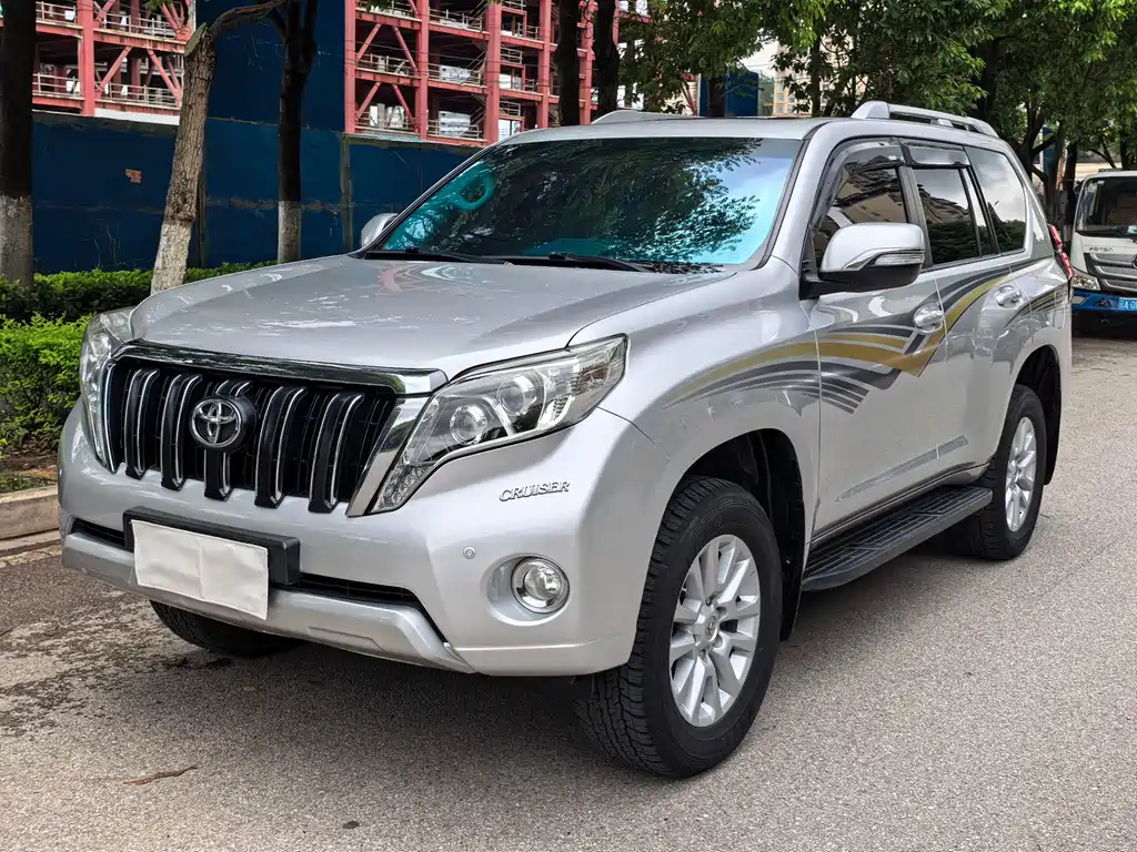 Toyota Prado 2018 — фото 1