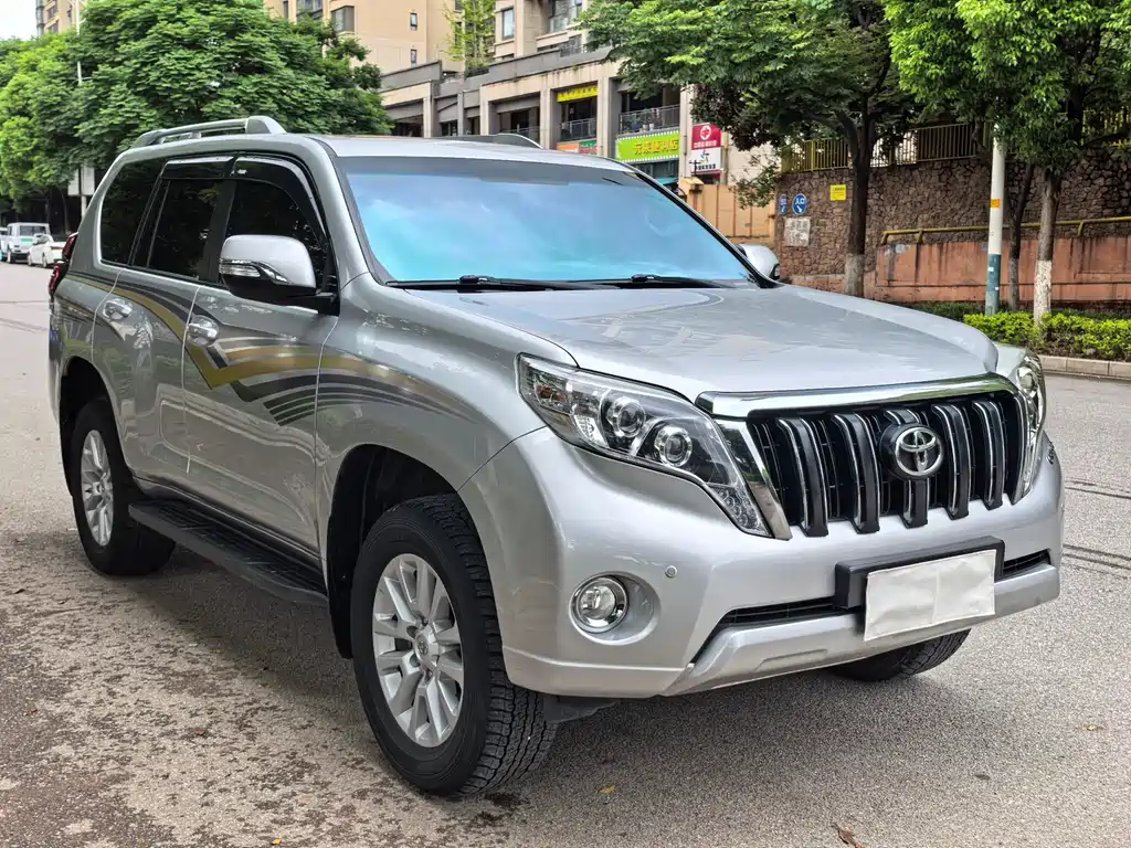 Toyota Prado 2018 — фото 3