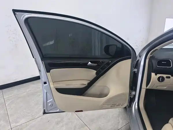 Volkswagen Golf 2011