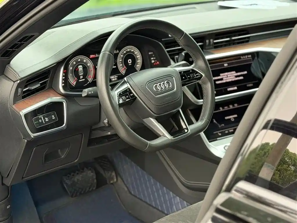 Audi A6L 2023