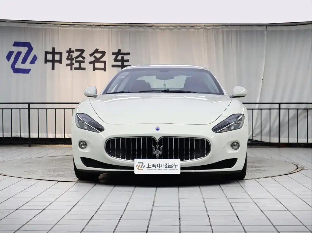 Maserati GranTurismo 2013 — фото 2