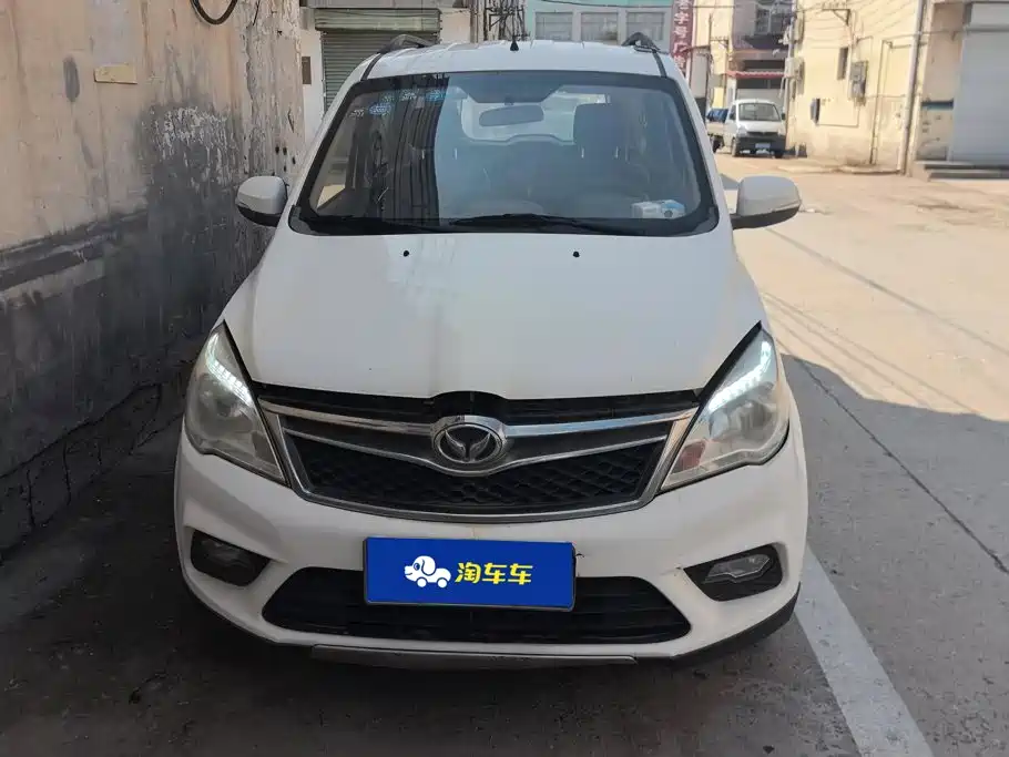 BAIC Huansu H2 2015 — фото 2