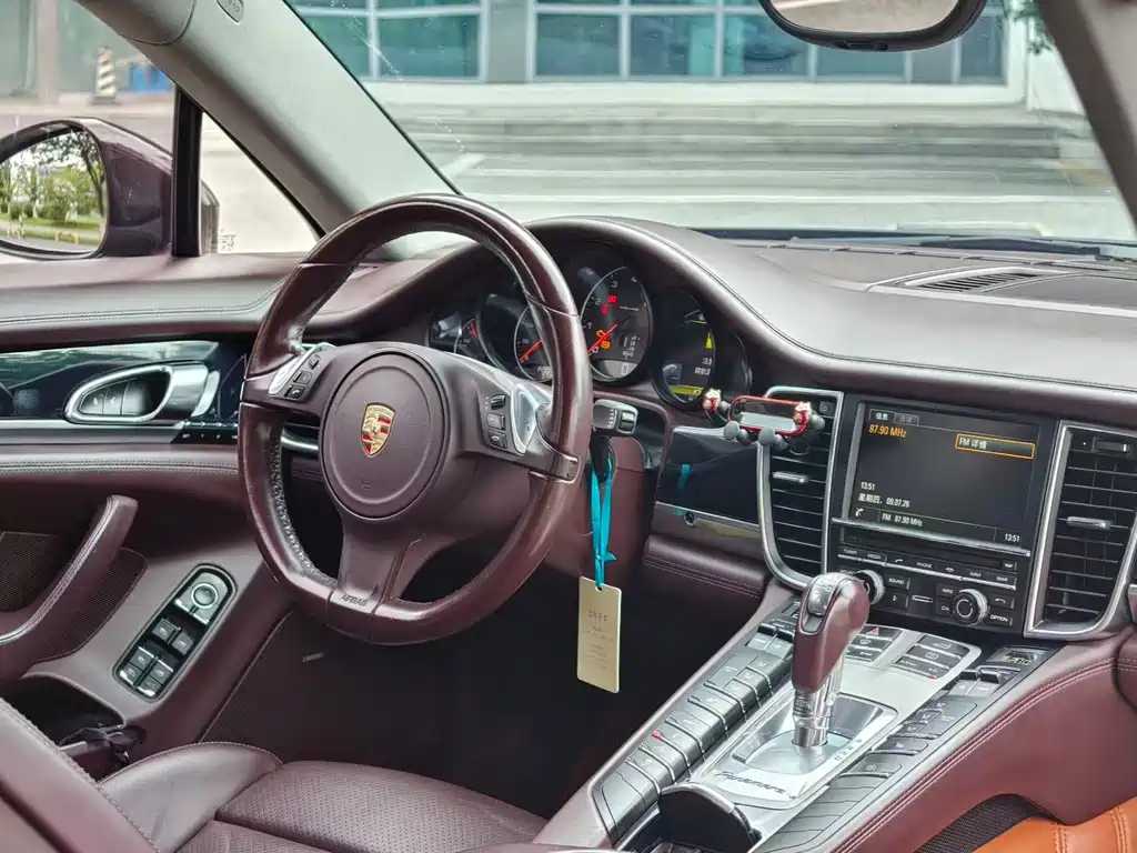 Porsche Panamera 2014 — фото 11
