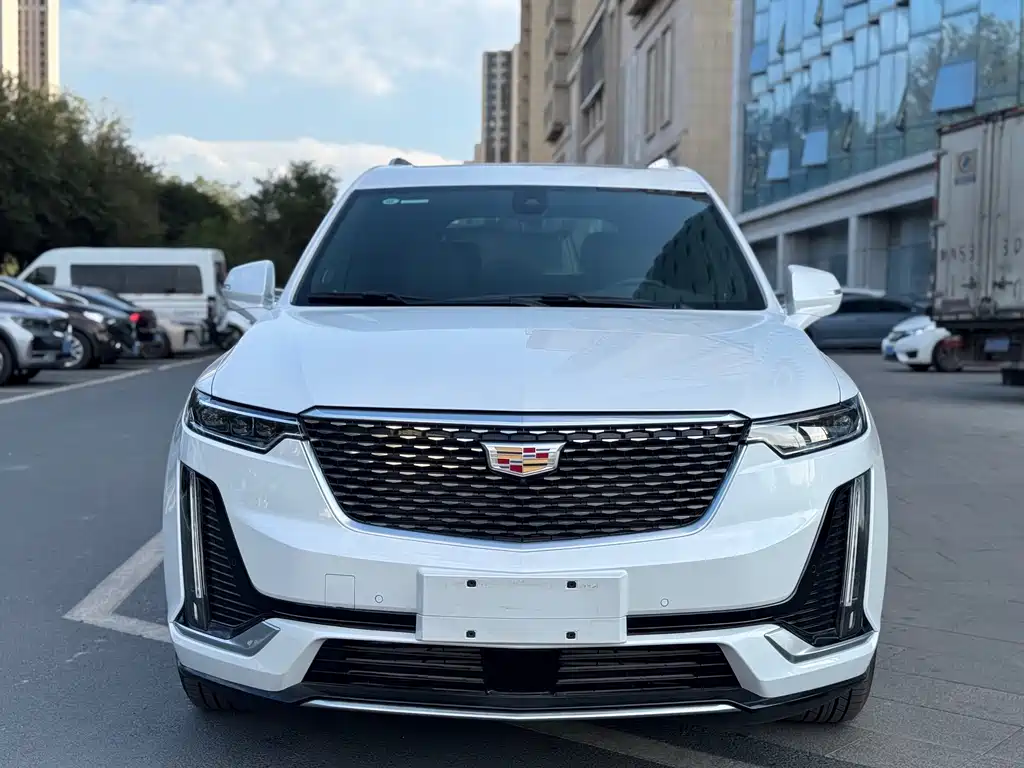 Cadillac XT6 2024 — фото 2