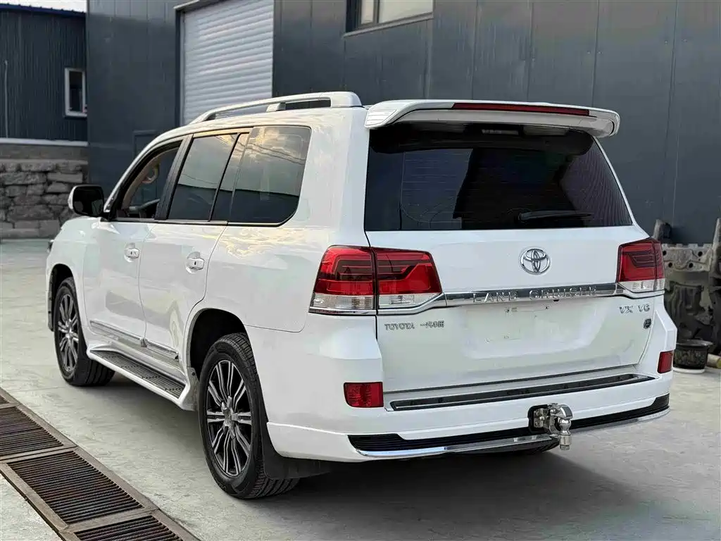 Toyota Land Cruiser 2014 — фото 9