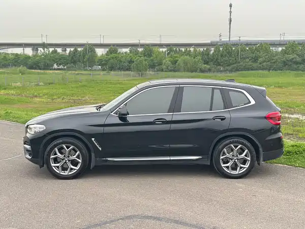 BMW X3 2021