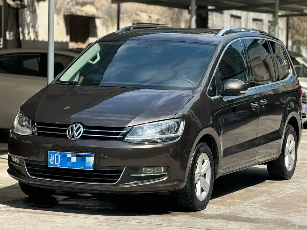 Volkswagen Sharan 2015 — фото 1