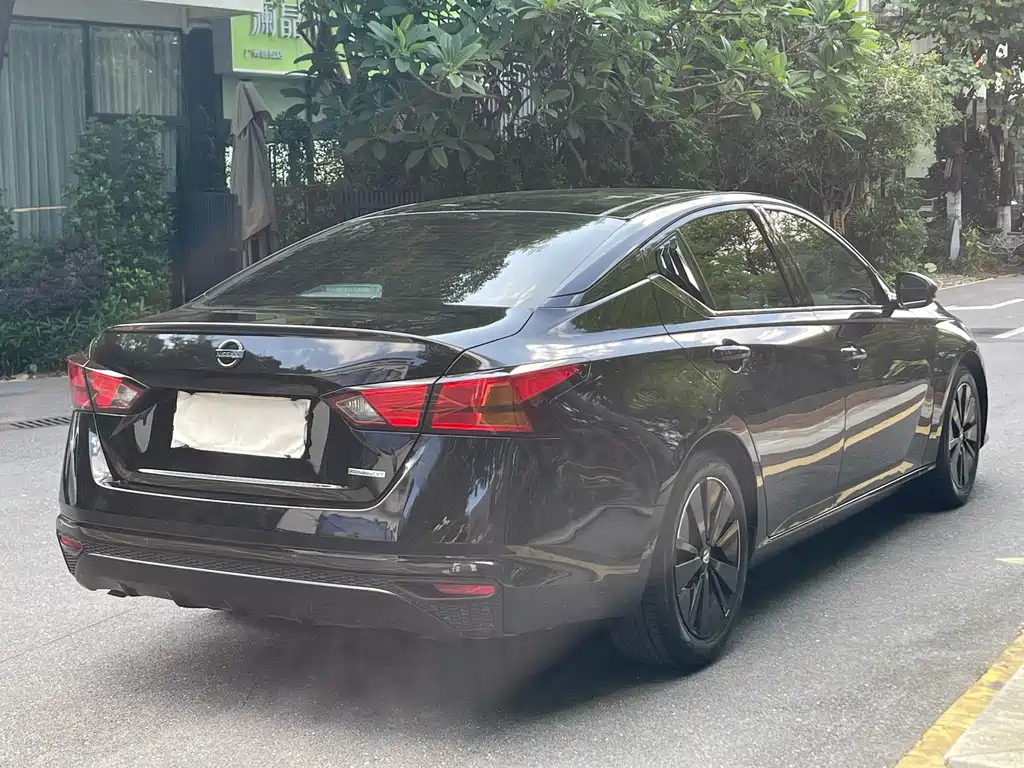 Nissan Teana 2023