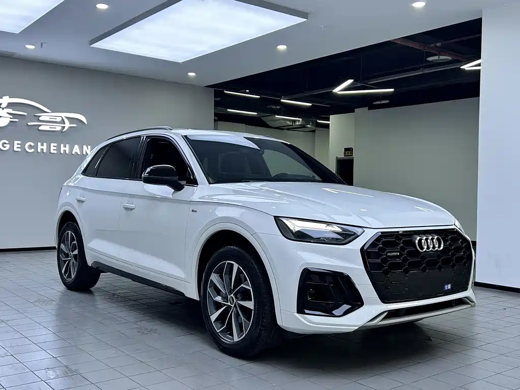 Audi Q5L 2023 — фото 3