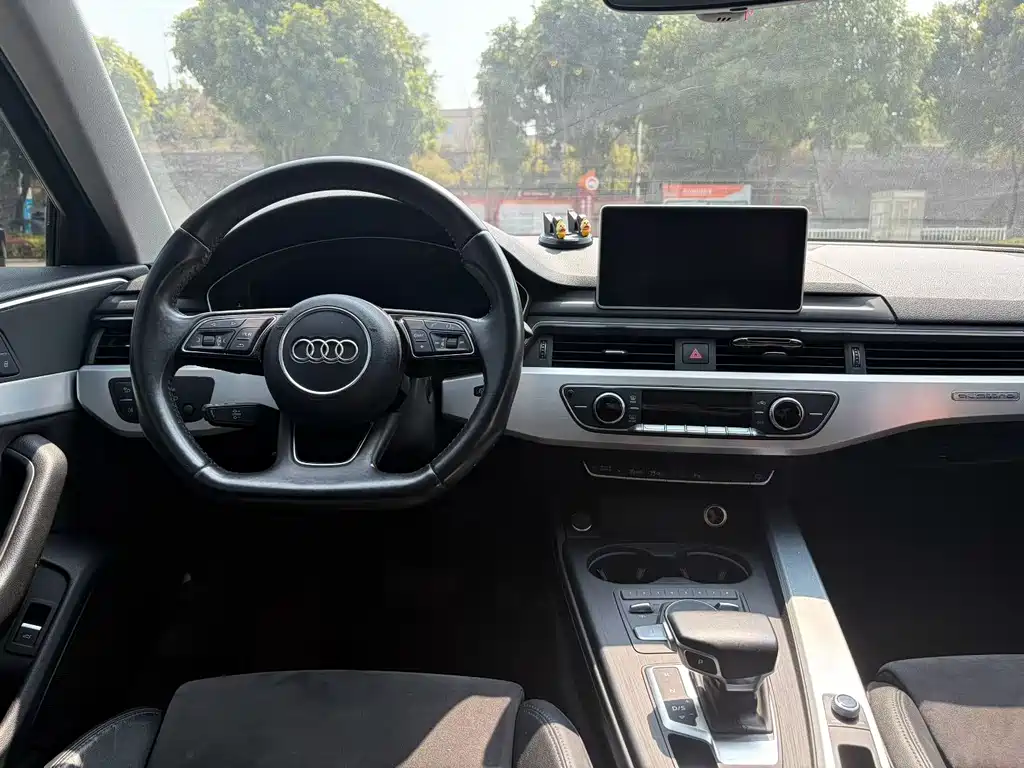Audi A4L 2017 — фото 6
