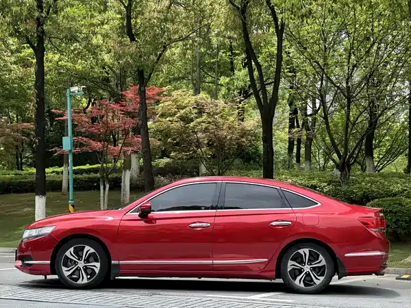Honda Spirior 2015