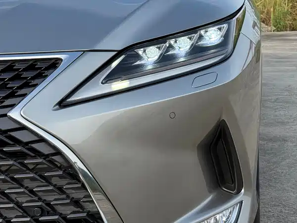 Lexus RX 2021