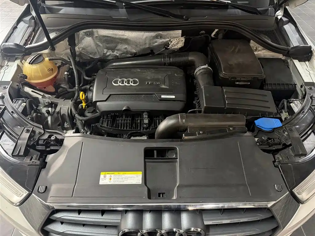 Audi Q3 2017 — фото 13