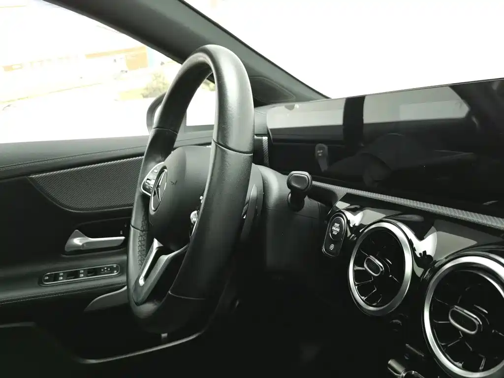 Mercedes-Benz A-Class 2020 — фото 22