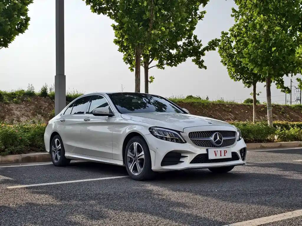 Mercedes-Benz C-Class 2020 — фото 3