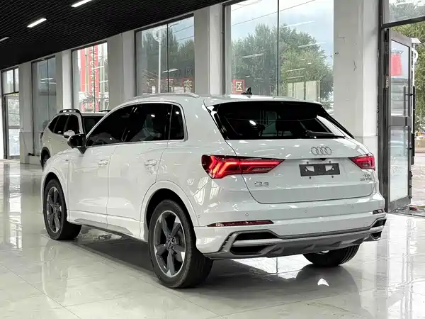 Audi Q3 2022
