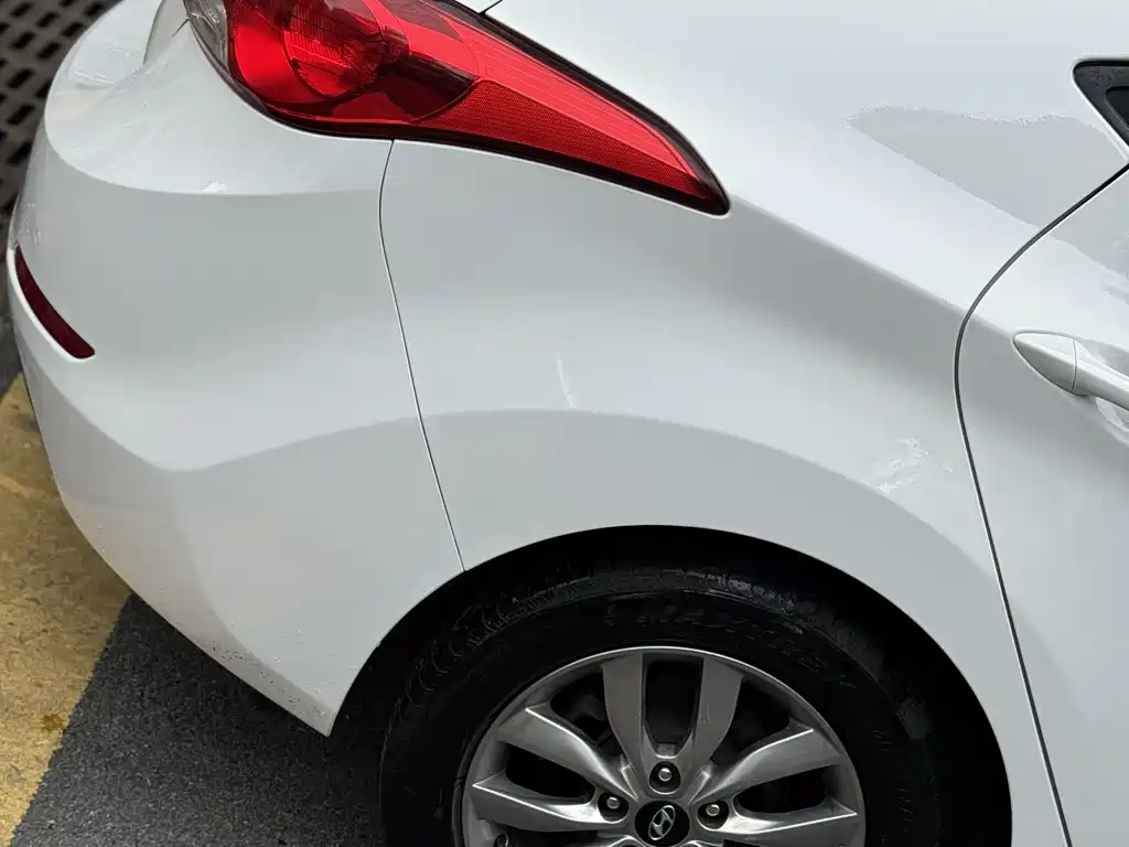 Hyundai Elantra Langdong 2015 — фото 5