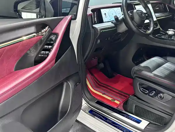 GAC Trumpchi M8 2023