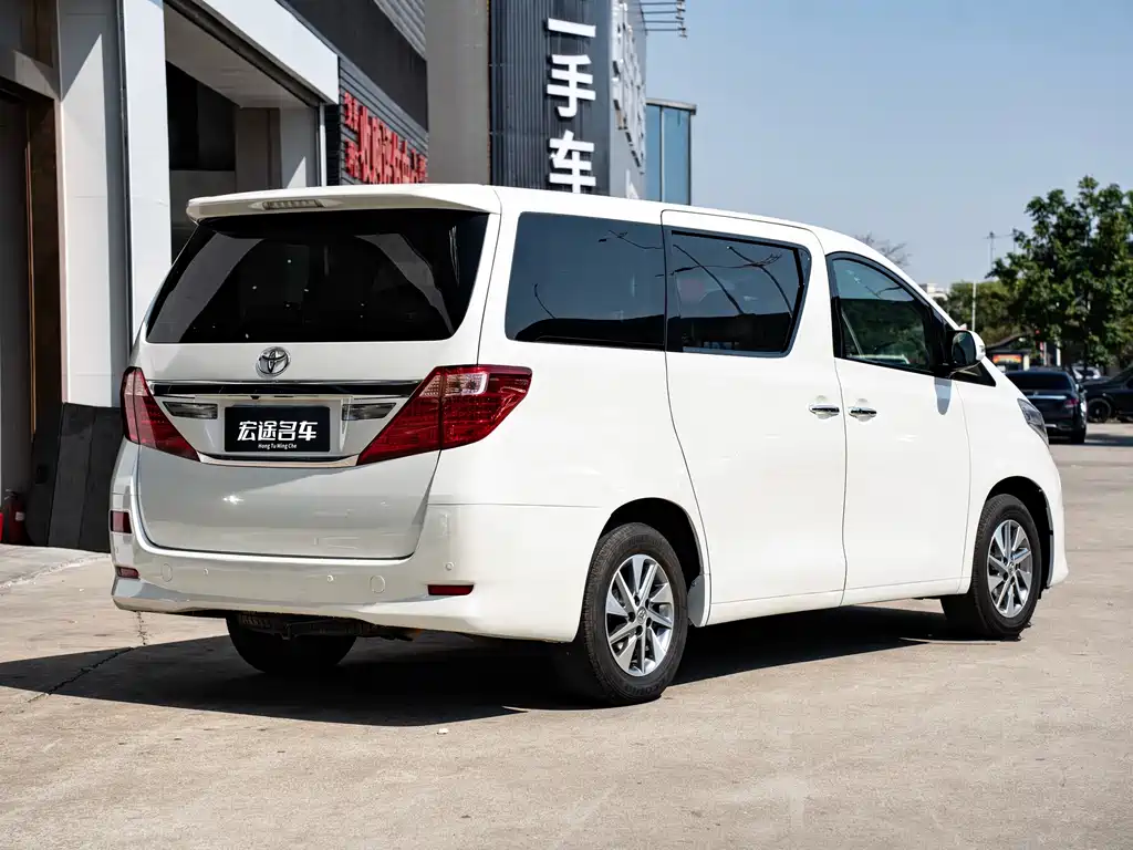 Toyota Alphard 2014 — фото 3