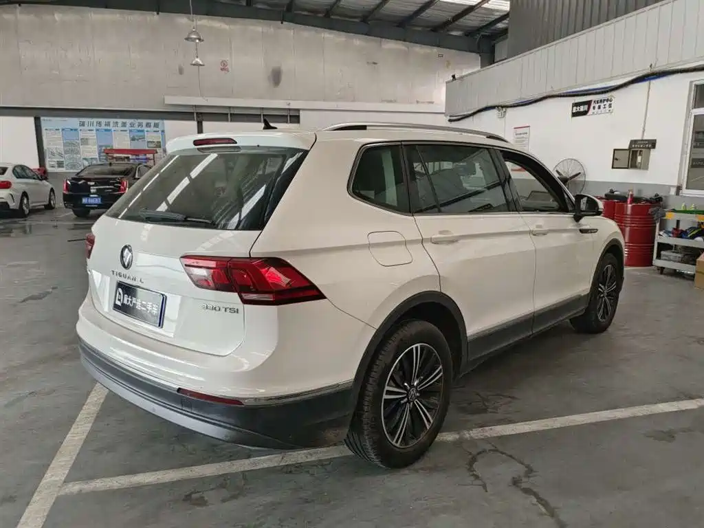 Volkswagen Tiguan L 2020 — фото 4