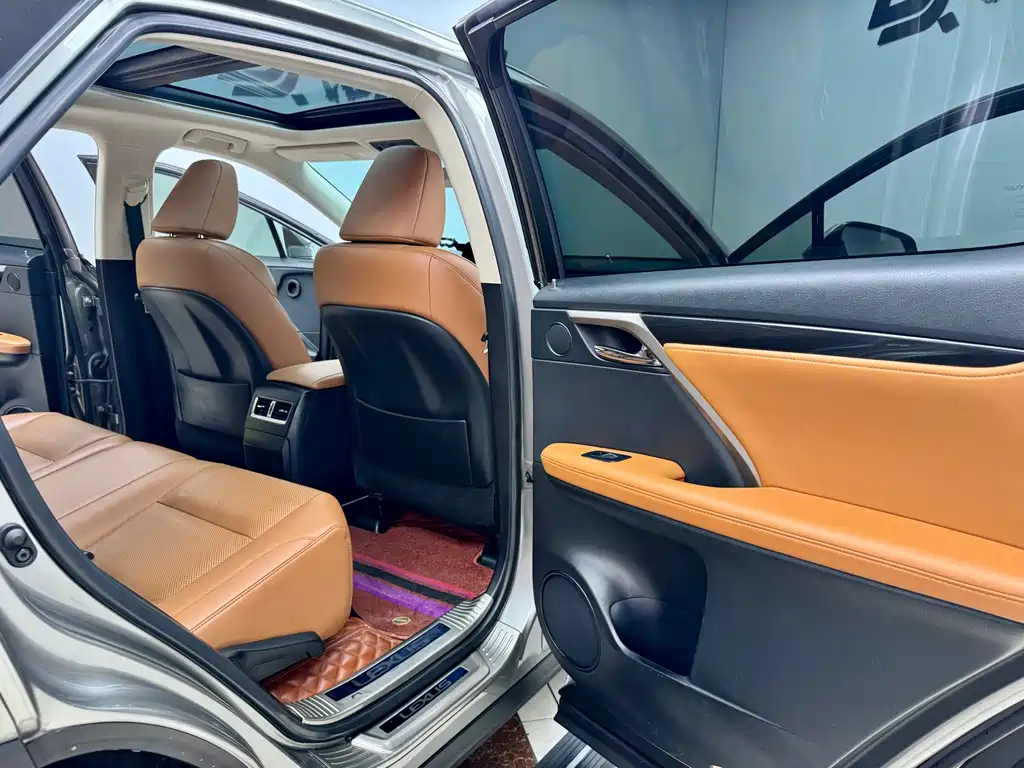 Lexus RX 2019 — фото 10