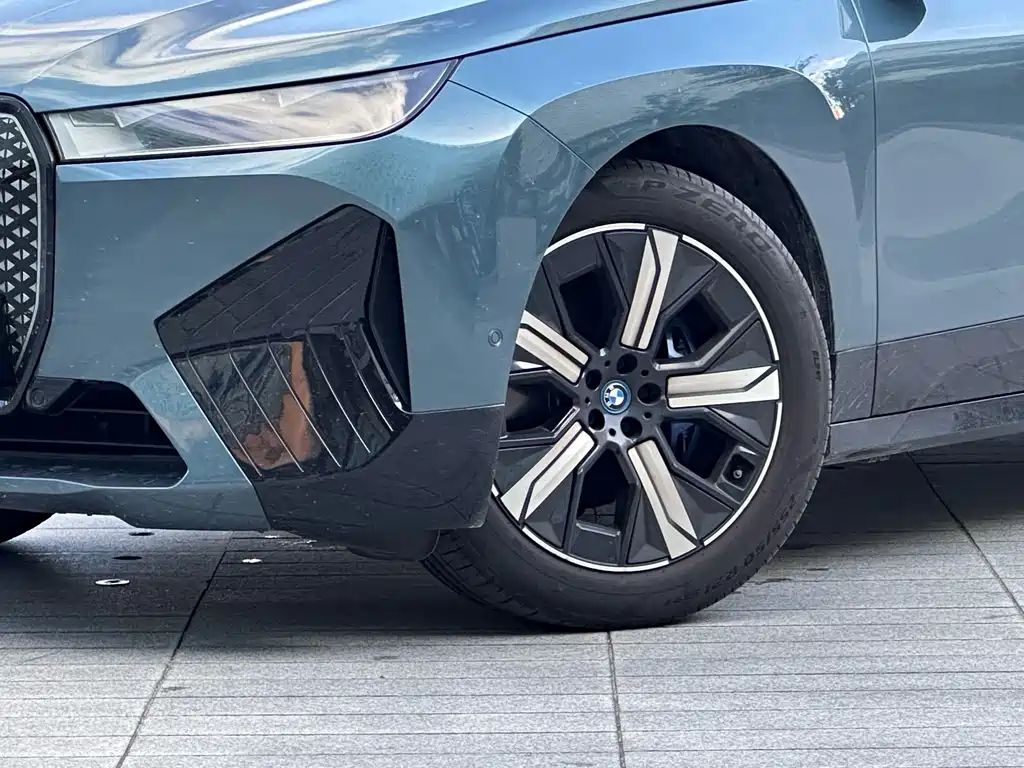 BMW iX 2024