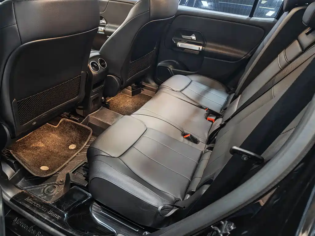 Mercedes-Benz GLB 2022