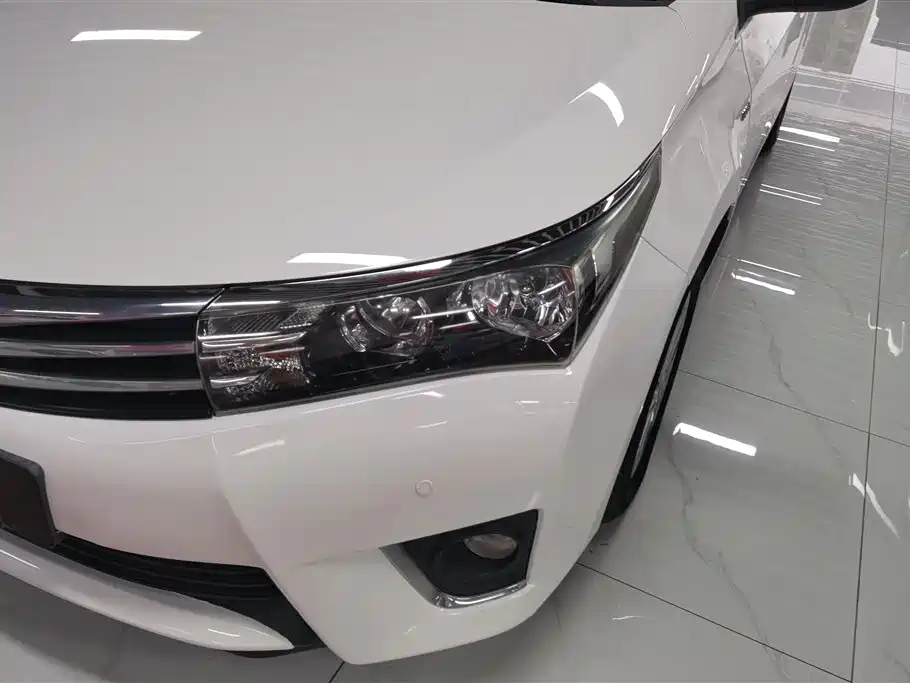 Toyota Corolla 2015