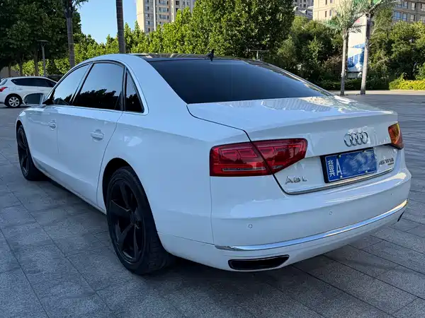 Audi A8 2013