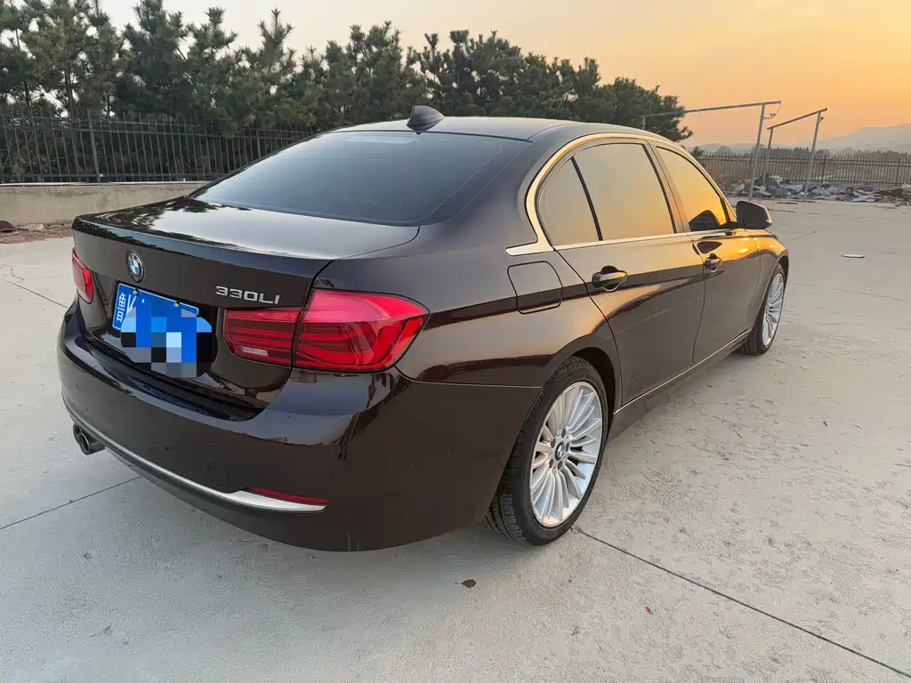 BMW 3 Series 2018 — фото 4